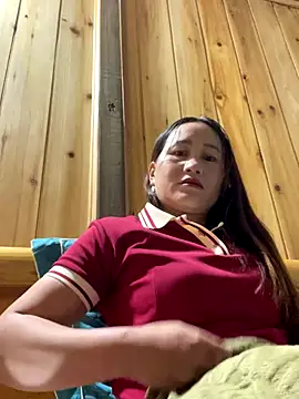 phungtiti online show from November 3, 2025, 2:06 am