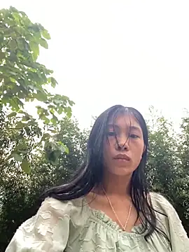 EmLy02 online show from October 29, 2025, 12:31 am