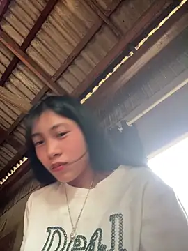 Snapshot of EmLy02 chatting on February 27, 2026, 9:20 am EmLy02 online show from February 27, 2026, 9:20 am