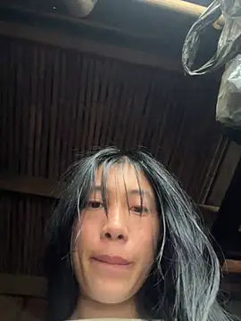 EmLy02 online show from March 12, 2026, 2:17 am