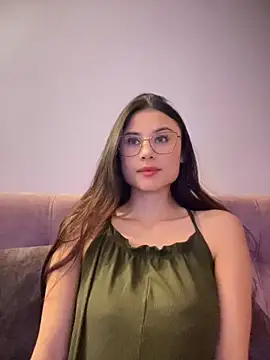 Snapshot of VioletaLorette chatting on November 8, 2025, 3:43 am VioletaLorette online show from November 8, 2025, 3:43 am