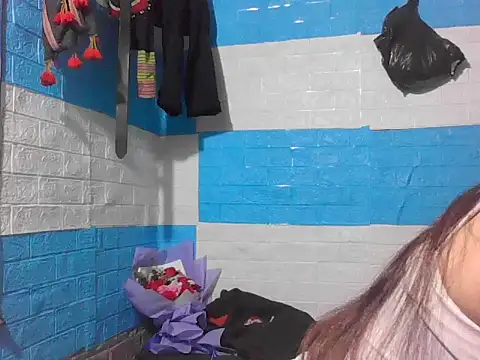 fanchunn online show from October 18, 2025, 1:24 pm