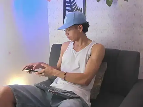 nicolai drake online show from October 26, 2025, 7:47 pm