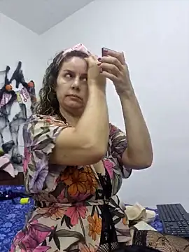 Nina vallon online show from October 17, 2025, 10:39 am