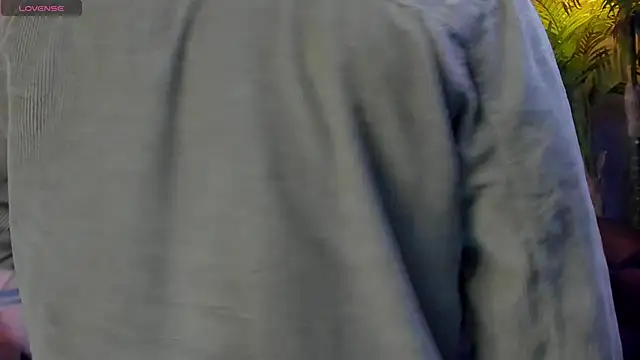 dennis cox1 online show from October 31, 2025, 9:17 am