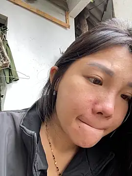 Miumieu online show from October 25, 2025, 2:11 am