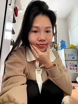 Miumieu online show from November 20, 2025, 3:29 am