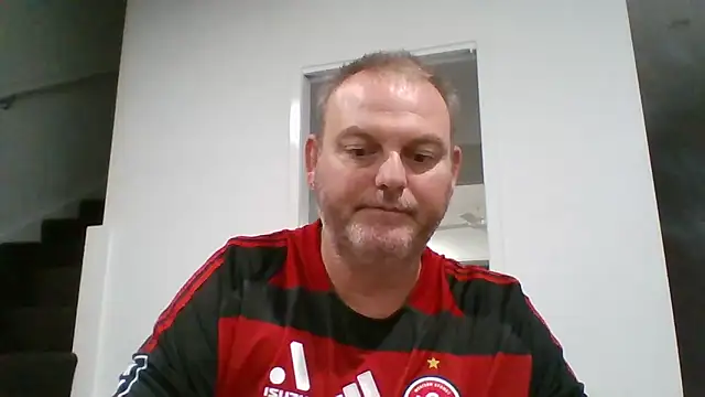 Easyridea online show from May 17, 2026, 7:58 pm