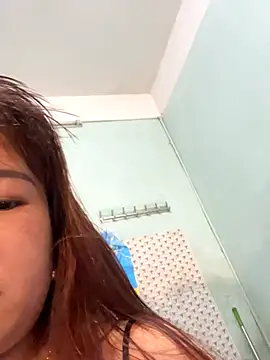 qinejr37 online show from September 25, 2025, 11:11 pm