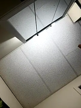 Kingstrokezxx online show from December 2, 2025, 12:33 am