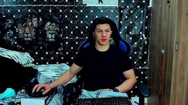 javiersexymann online show from March 5, 2026, 5:15 am