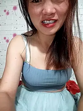 Snapshot of Findongg chatting on September 18, 2025, 8:45 pm Findongg online show from September 18, 2025, 8:45 pm