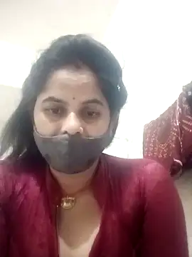 JULEE-740 online show from October 31, 2025, 8:27 pm