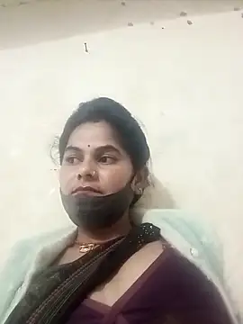 JULEE-740 online show from December 3, 2025, 12:15 pm