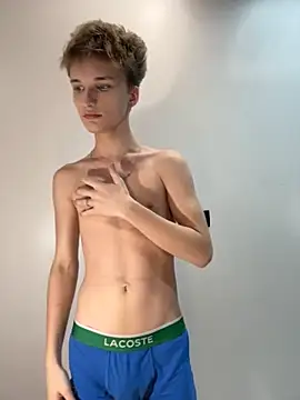 Snapshot of LittleTroubleXXX chatting on October 30, 2025, 6:16 pm LittleTroubleXXX online show from October 30, 2025, 6:16 pm