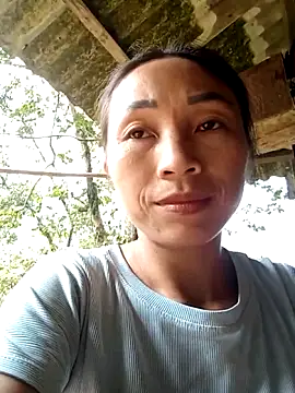 lucybaby00 online show from October 18, 2025, 3:41 am