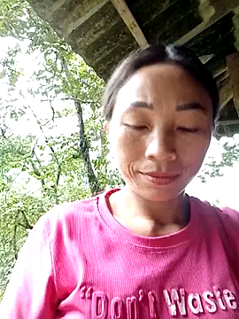 lucybaby00 online show from September 28, 2025, 4:08 am