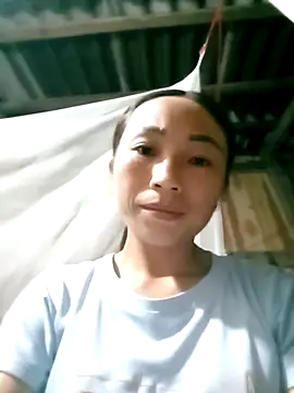 lucybaby00 online show from September 26, 2025, 11:39 am