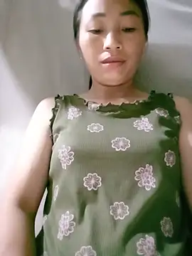 lucybaby00 online show from July 18, 2026, 10:51 pm
