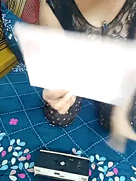 khhlmn online show from January 13, 2026, 8:51 am