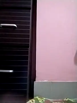 khhlmn online show from October 5, 2025, 6:31 pm