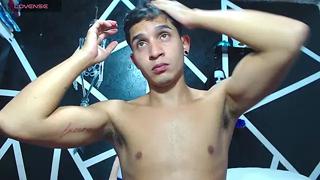 Angel latinboy online show from October 20, 2025, 11:27 pm