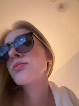 DaryaDoll online show from March 12, 2026, 5:28 pm