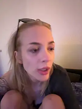 DaryaDoll online show from March 16, 2026, 1:24 am