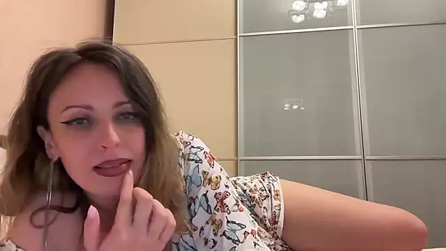 Ange1Alexis online show from September 21, 2025, 5:07 pm