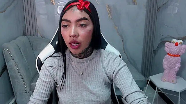 Ashley Blum v online show from September 11, 2025, 7:47 pm