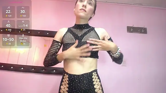 danna7cute online show from March 10, 2026, 9:08 pm