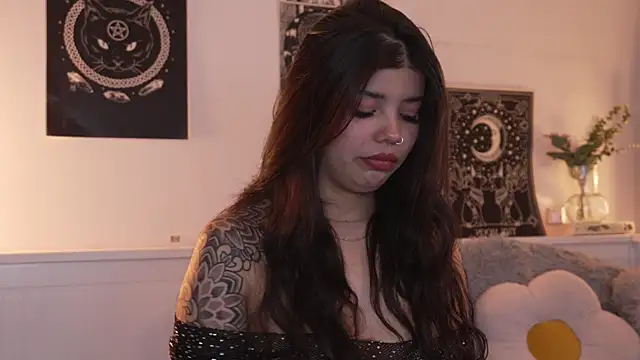 sophieee art online show from September 28, 2025, 12:50 am