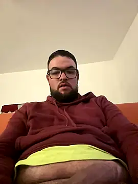 Snapshot of javier_89ER chatting on November 15, 2025, 12:03 am javier 89ER online show from November 15, 2025, 12:03 am