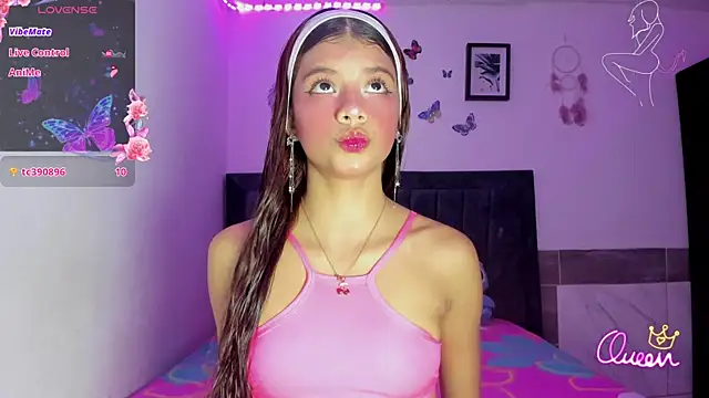 emmie bunny online show from May 15, 2026, 9:46 pm