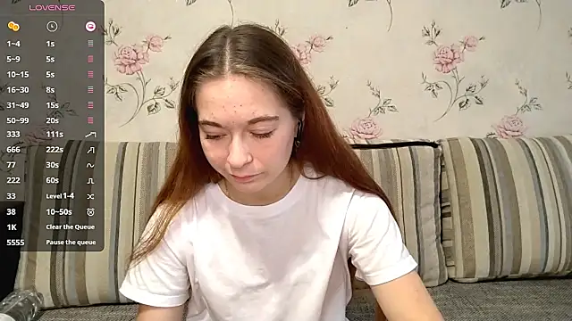 Snapshot of KissKarina chatting on October 2, 2025, 1:03 pm KissKarina online show from October 2, 2025, 1:03 pm