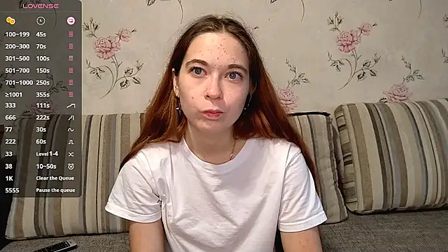 Snapshot of KissKarina chatting on September 26, 2025, 2:02 pm KissKarina online show from September 26, 2025, 2:02 pm