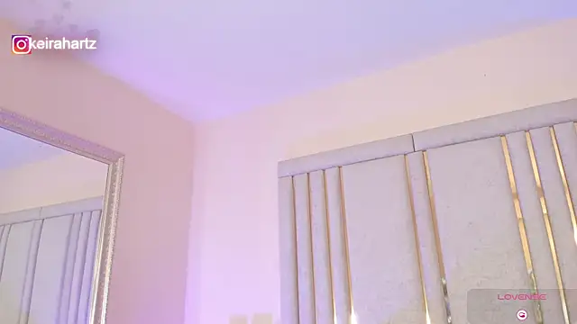 Keirahartz online show from March 26, 2026, 12:03 pm