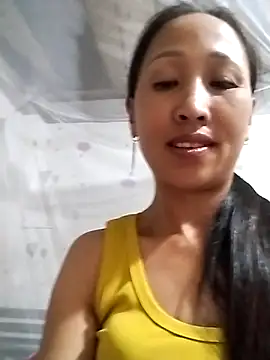 cute love00 online show from September 24, 2025, 3:46 am