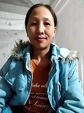 cute love00 online show from November 3, 2025, 12:20 pm