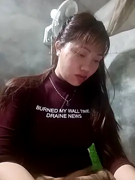 Snapshot of adbosa_00 chatting on February 17, 2026, 10:40 pm adbosa 00 online show from February 17, 2026, 10:40 pm