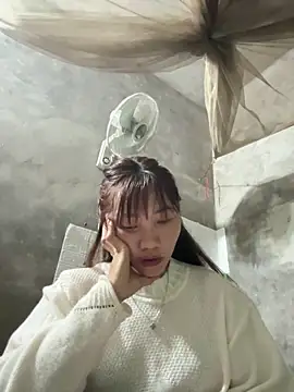 Snapshot of adbosa_00 chatting on February 3, 2026, 10:15 pm adbosa 00 online show from February 3, 2026, 10:15 pm