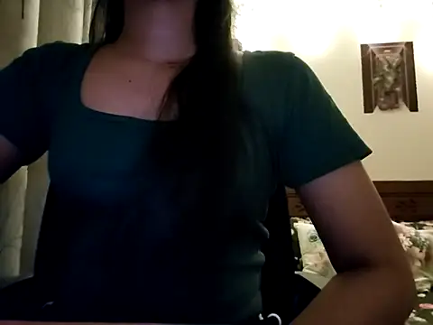 Snapshot of Maria--Strella chatting on October 27, 2025, 6:42 pm Maria--Strella online show from October 27, 2025, 6:42 pm