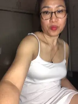 Snapshot of Vitamin_sexy chatting on October 4, 2025, 7:43 am Vitamin sexy online show from October 4, 2025, 7:43 am