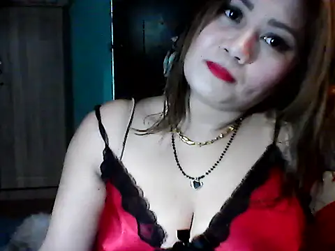 Snapshot of Miss_Heart chatting on February 13, 2026, 12:43 am Miss Heart online show from February 13, 2026, 12:43 am