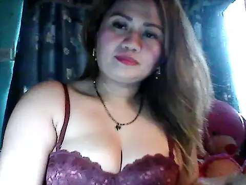Snapshot of Miss_Heart chatting on March 1, 2026, 7:19 am Miss Heart online show from March 1, 2026, 7:19 am
