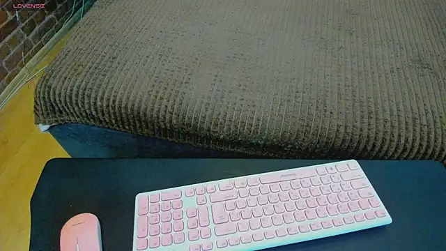 Cutiee Alicee online show from February 27, 2026, 7:57 pm