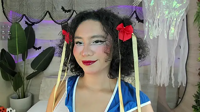 ellette   online show from October 30, 2025, 5:32 pm