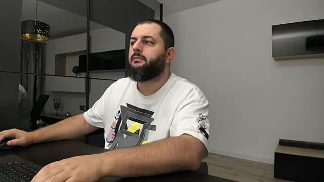 DravenPeak online show from September 14, 2025, 3:18 am