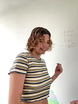 Snapshot of skay_sexart chatting on October 1, 2025, 8:13 pm skay sexart online show from October 1, 2025, 8:13 pm