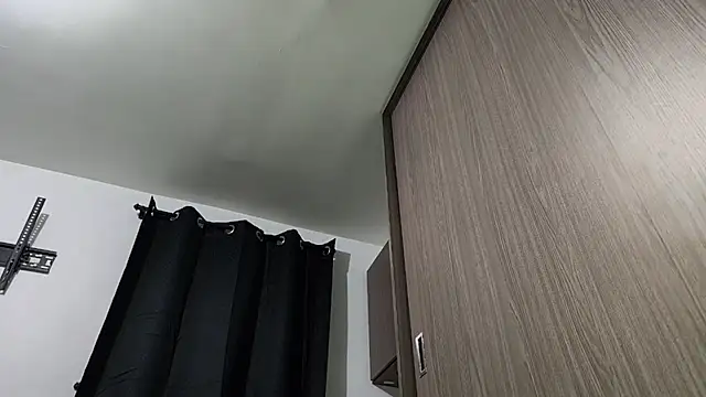 Angelic AP online show from October 18, 2025, 4:03 am